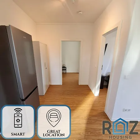 Premium Monteurwohnung Rz Housing شقة شيمنيتز