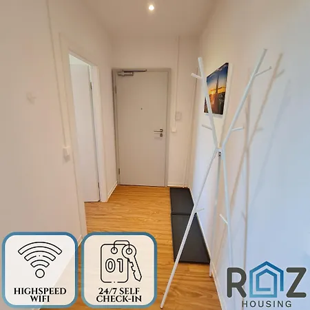 Premium Monteurwohnung Rz Housing شقة *