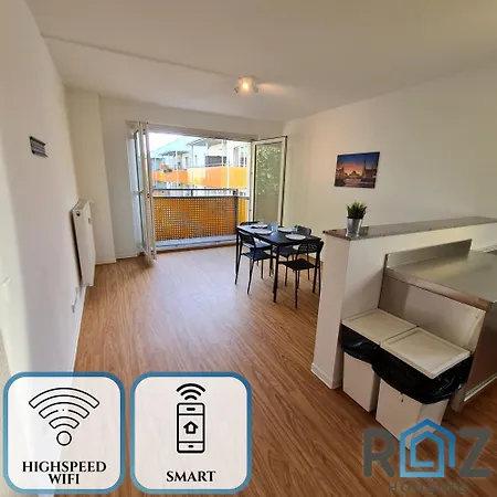 Premium Monteurwohnung Rz Housing شقة